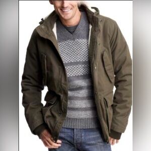 GAP Military Utility Green Quilted Sherpa Lined Jacket with Hood Size Small